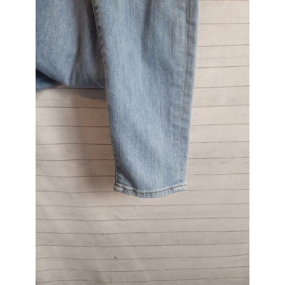 GOOD AMERICAN GOOD WAIST LIGHT WASH JEANS, SZ 6/28 - Picture 7 of 14